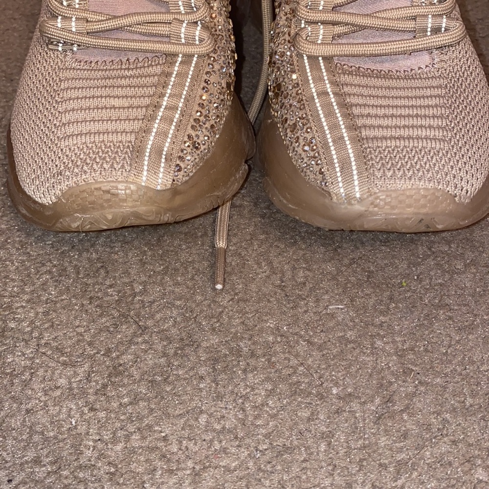Steve Madden Maxima Blush Multi Sneakers - Picture 6 of 9